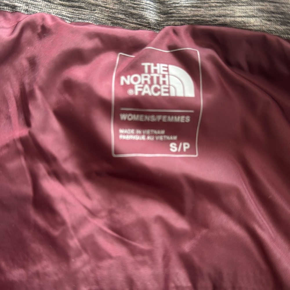 North Face burgundy and gray vest - Picture 3 of 8